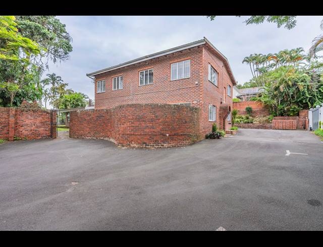 6 BEDROOM HOUSE SOLD IN WESTVILLE